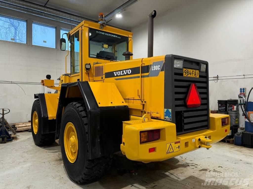 Volvo L 90C Tekerlekli yükleyiciler