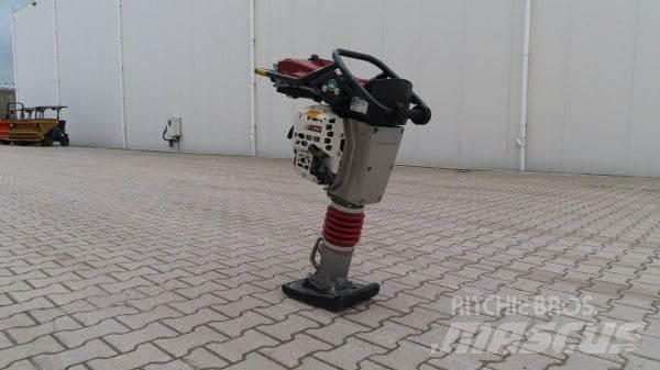 Dynapac DR6X Sıkıştırma tokmakları