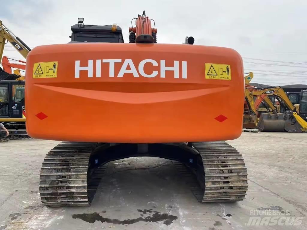 Hitachi ZX 200 Paletli ekskavatörler