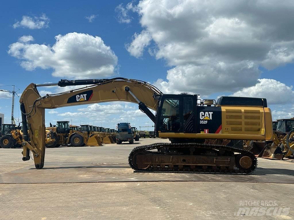 CAT 352F Paletli ekskavatörler