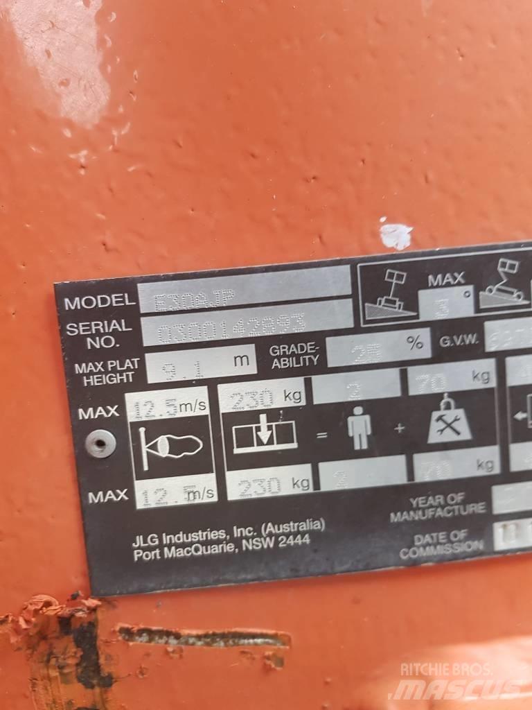 JLG E300 AJP Körüklü personel platformları