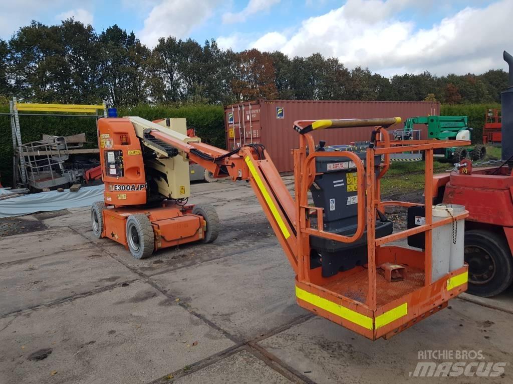 JLG E300 AJP Körüklü personel platformları