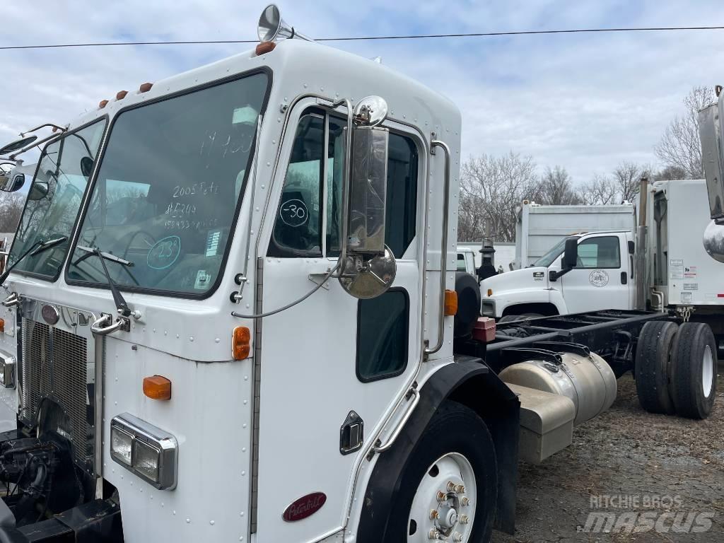 Peterbilt 320 Çekiciler
