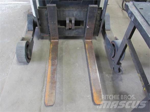 Crown RR5000 Diger yari çekiciler