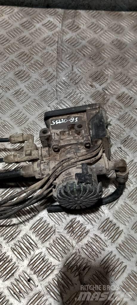 Scania G 400   1879275 Frenler