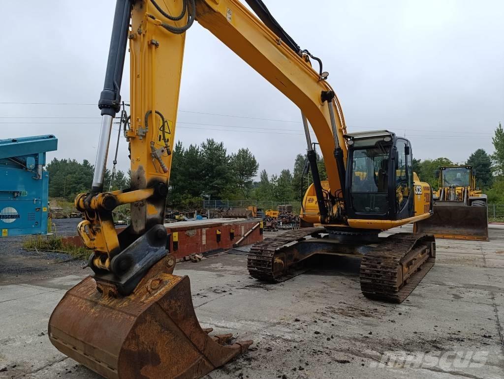 JCB JS 260 Paletli ekskavatörler
