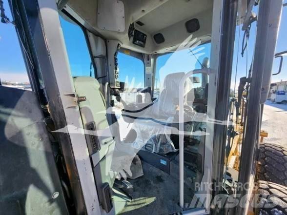 CAT 140M Greyderler
