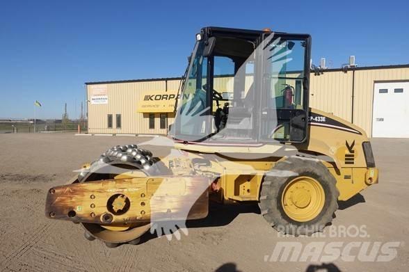 CAT CP-433E Tek tamburlu silindirler