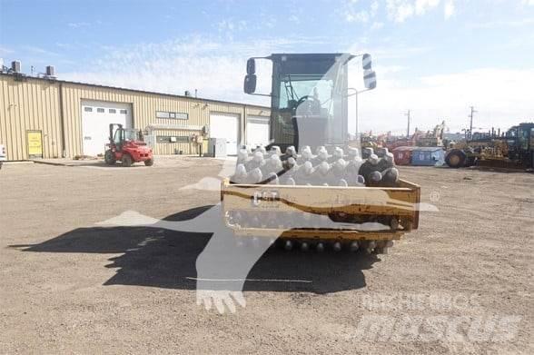CAT CP54B Tek tamburlu silindirler