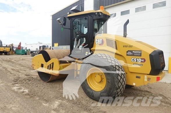 CAT CS10GC Tek tamburlu silindirler