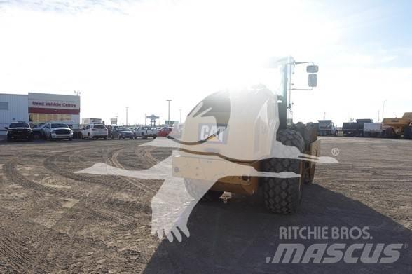 CAT CS54B Tek tamburlu silindirler