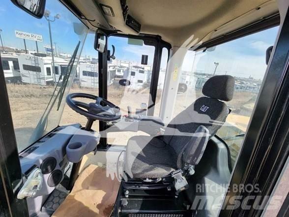 CAT CS56B Tek tamburlu silindirler