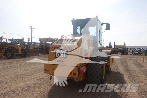 CAT CS68B Tek tamburlu silindirler
