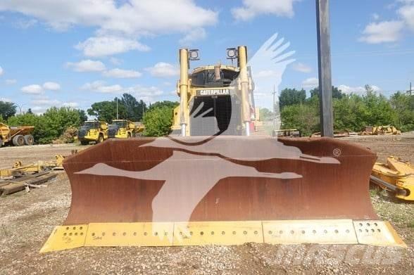CAT D8T Paletli dozerler