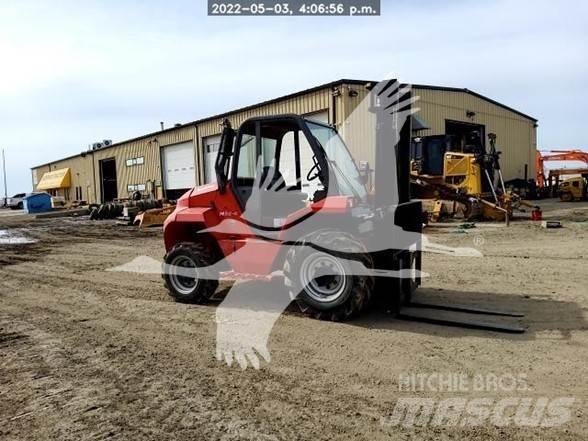 Manitou M30.4 Arazi tipi forklift