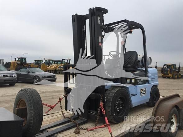 Utilev UT30P Dizel forkliftler