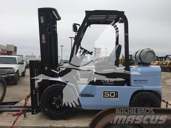 Utilev UT30P Dizel forkliftler