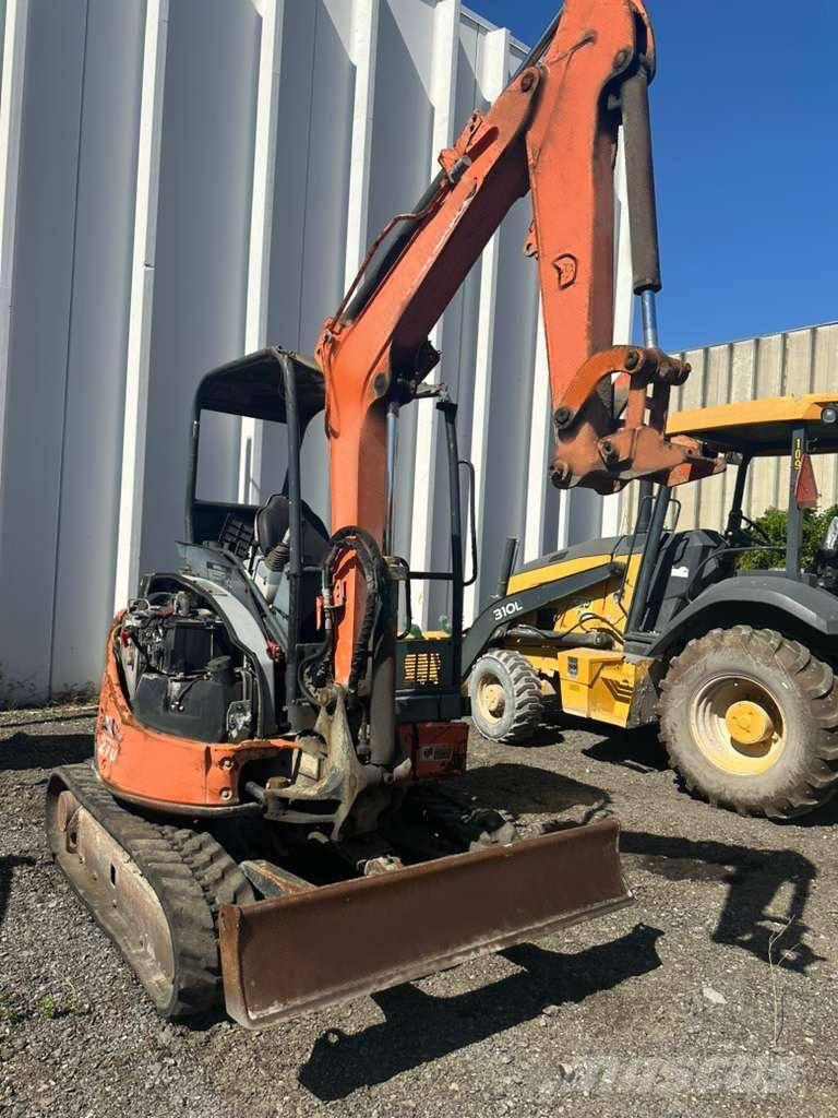 Hitachi ZX 27 U Mini ekskavatörler, 7 tona dek