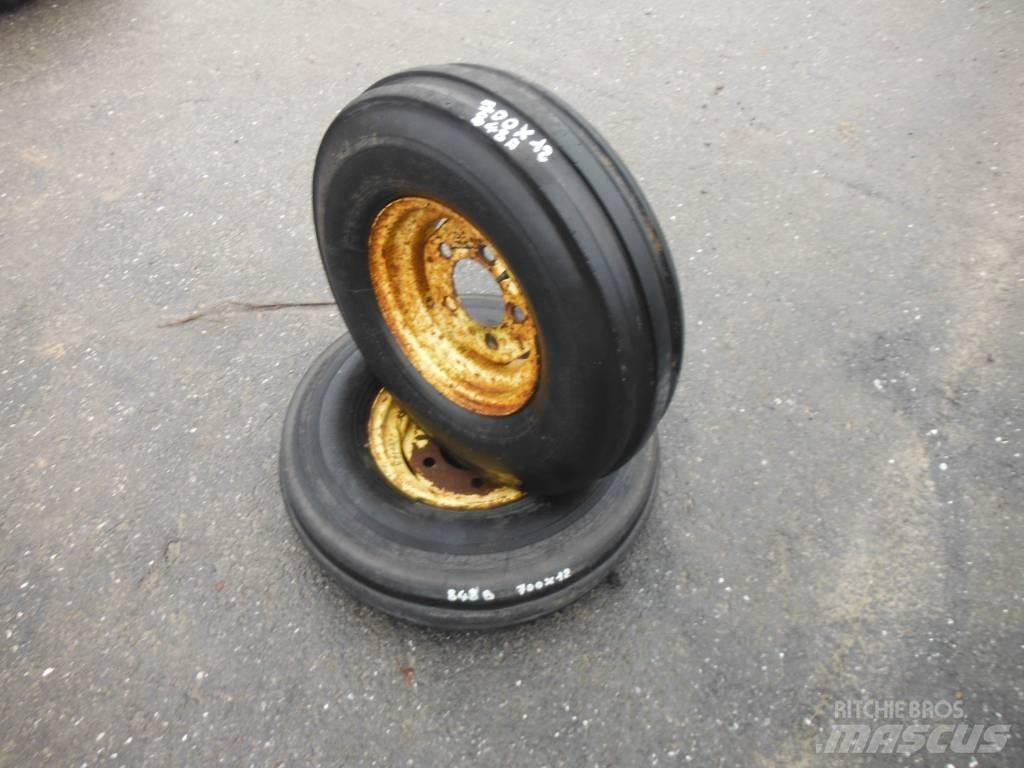 Dunlop 7.00X12 Tekerlekler