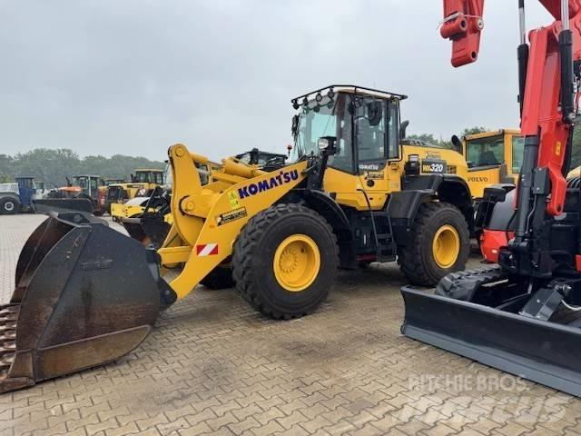 Komatsu WA 320 Tekerlekli yükleyiciler