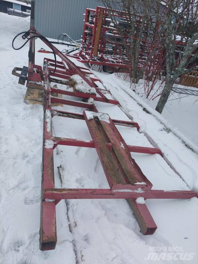 Patu 640 Tas toplama makinasi