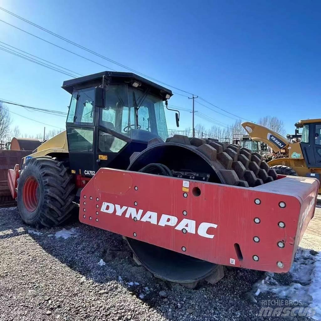 Dynapack CA702 Tek tamburlu silindirler