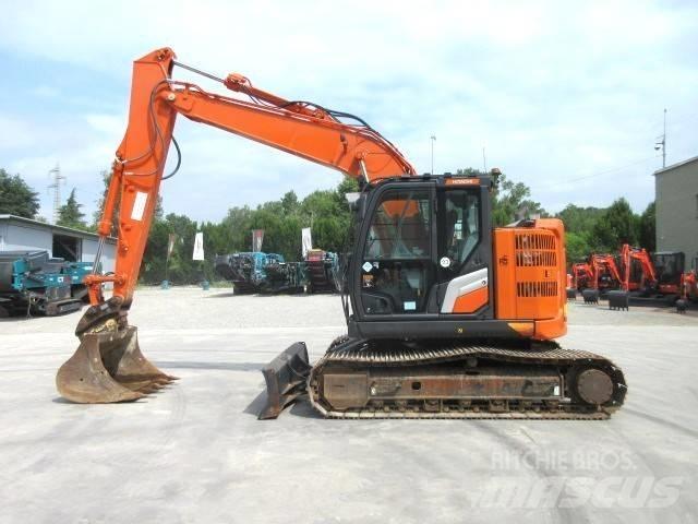 Hitachi ZX 135 US-7 Paletli ekskavatörler