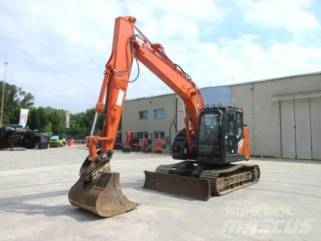 Hitachi ZX 135 US-7 Paletli ekskavatörler