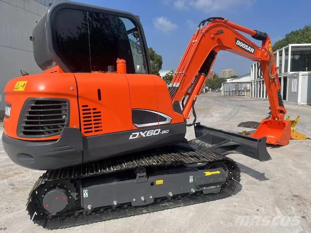 Doosan DX 60-9 C Paletli ekskavatörler