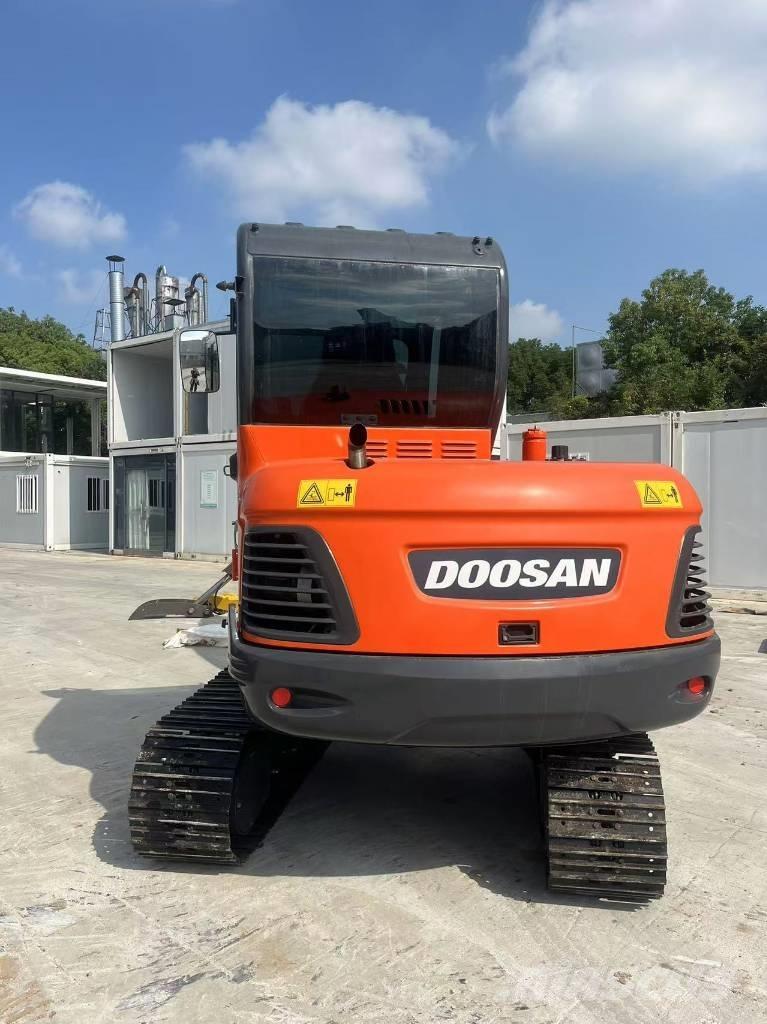 Doosan DX 60-9 C Paletli ekskavatörler