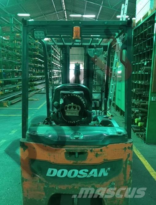 Doosan B 18 T-7 Elektrikli forkliftler