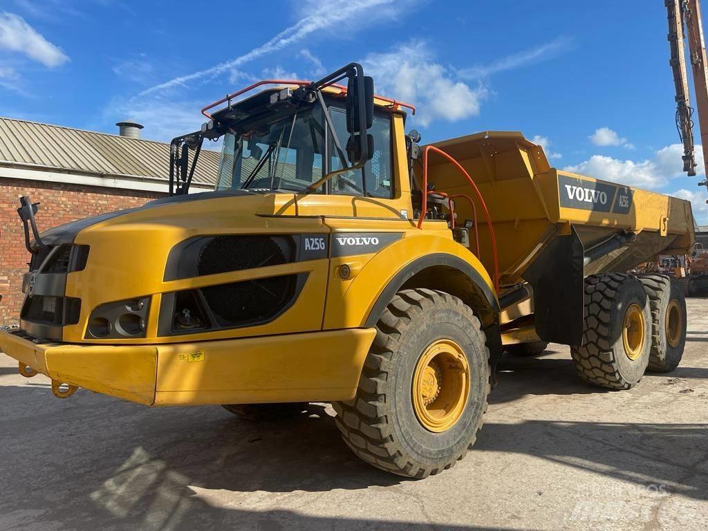 Volvo A 25 G Belden kirma kaya kamyonu