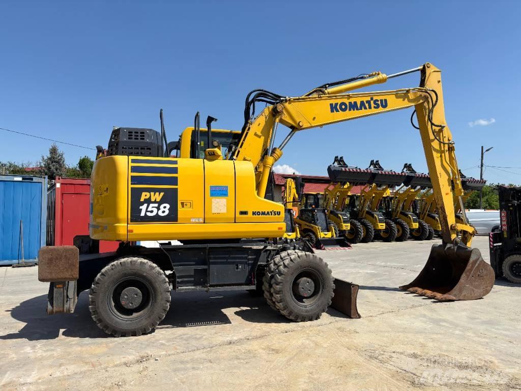 Komatsu PW 158-11 Lastik tekerli ekskavatörler