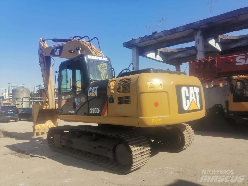 CAT 320 D Paletli ekskavatörler