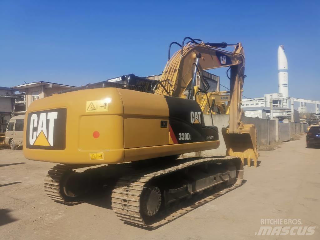 CAT 320 D Paletli ekskavatörler
