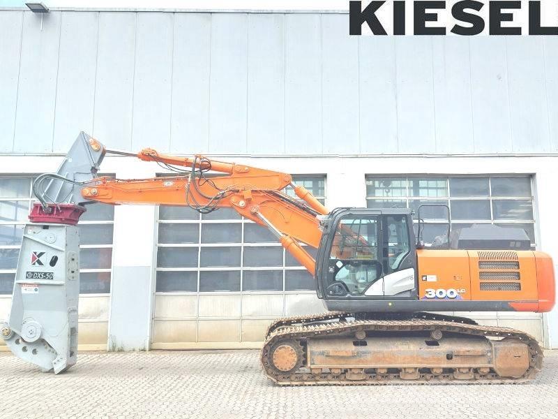 Hitachi ZX 300 LC-6 Yıkım ekskavatörleri
