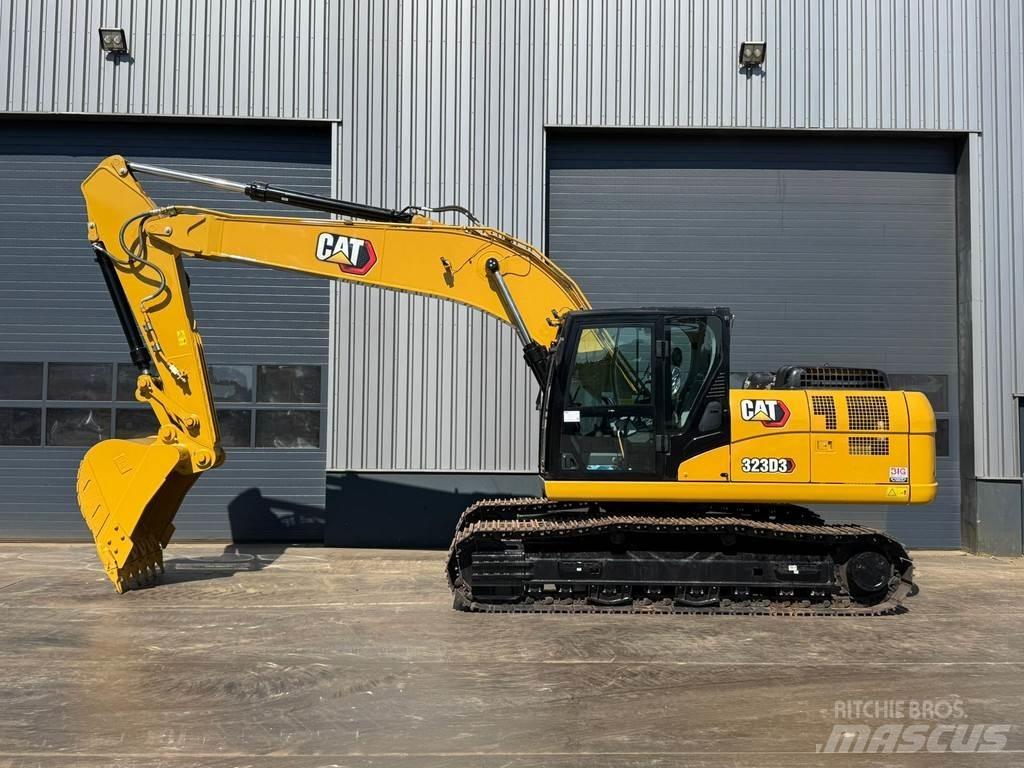 CAT 323D3 Paletli ekskavatörler