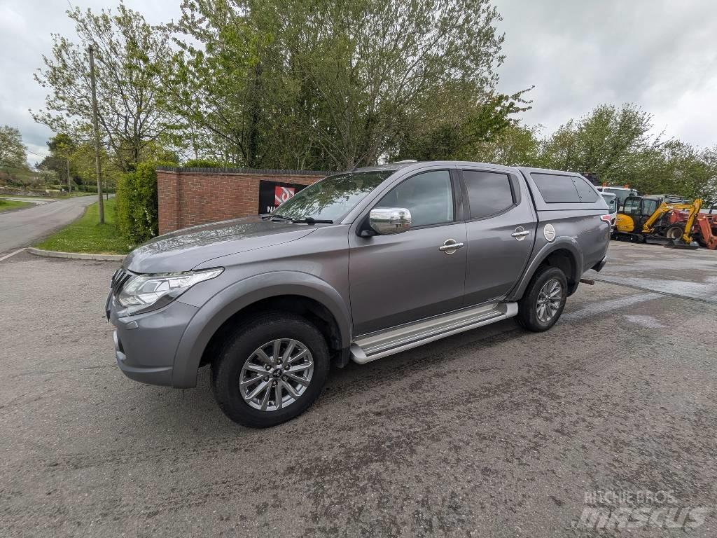 Mitsubishi L 200 Otomobiller
