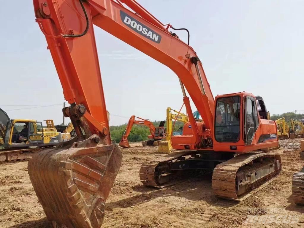 Doosan DH300LC-7 Paletli ekskavatörler