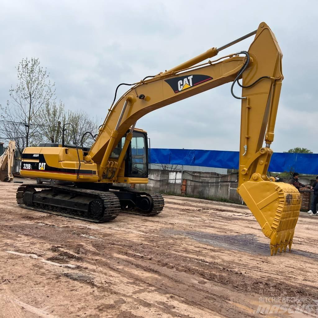CAT 320 B Paletli ekskavatörler