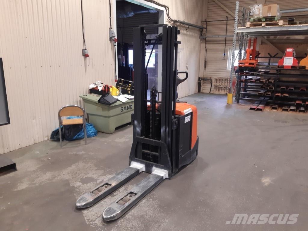 BT SPE125L Akülü depo ekipmanları