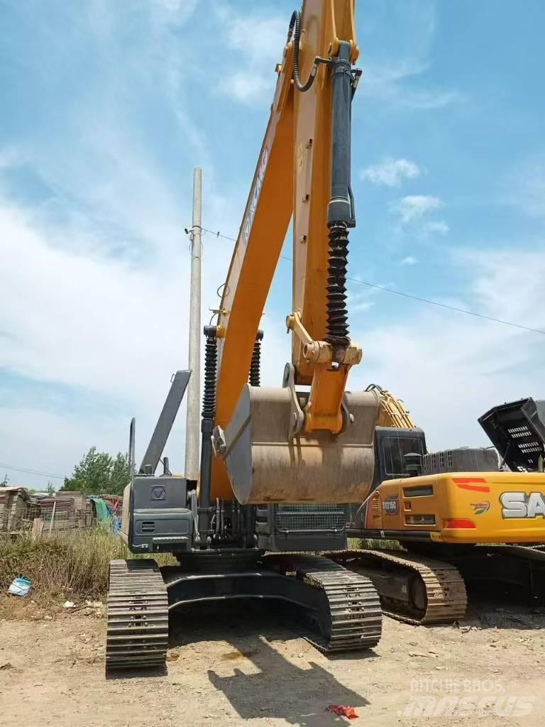 XCMG XE 215 DA Paletli ekskavatörler