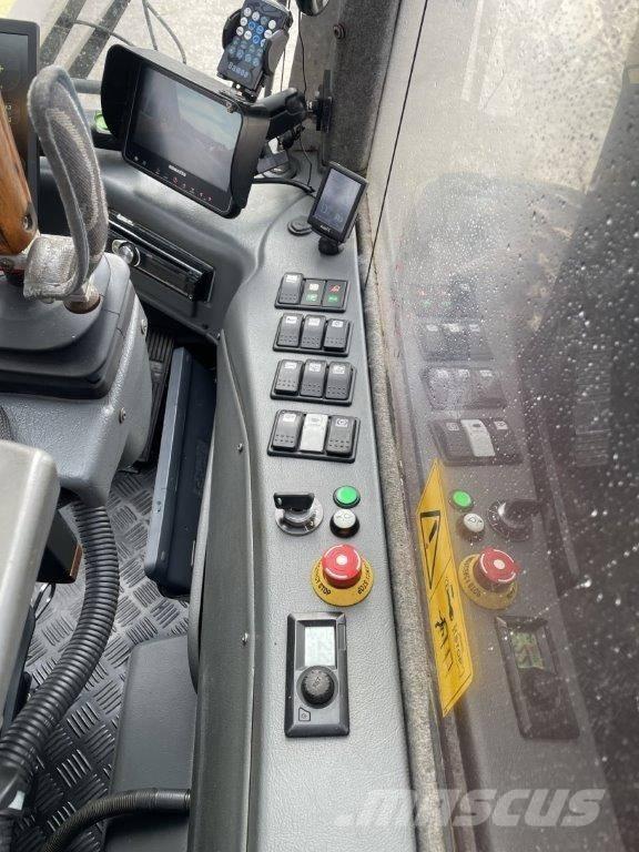 Komatsu 911.5 Biçerdöverler