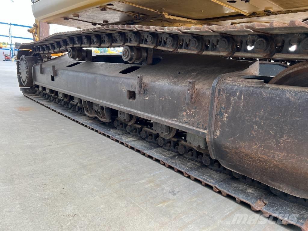 CAT 323D LN Paletli ekskavatörler