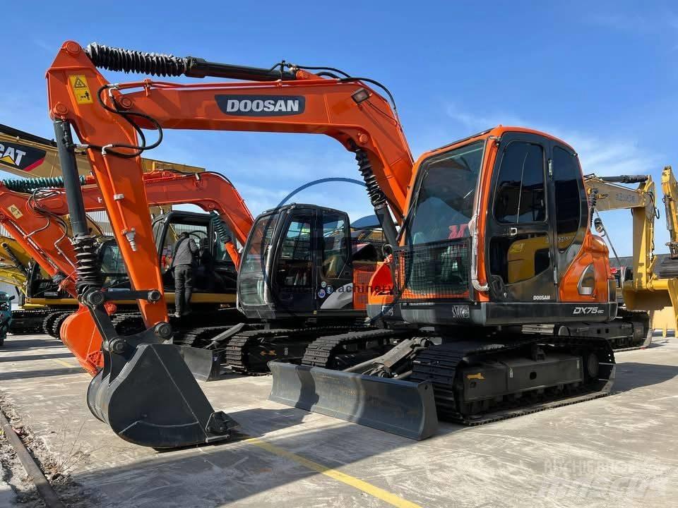 Doosan DX 75-9 C Paletli ekskavatörler