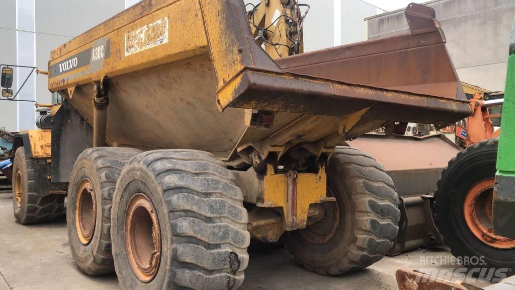 Volvo A 30 Belden kirma kaya kamyonu