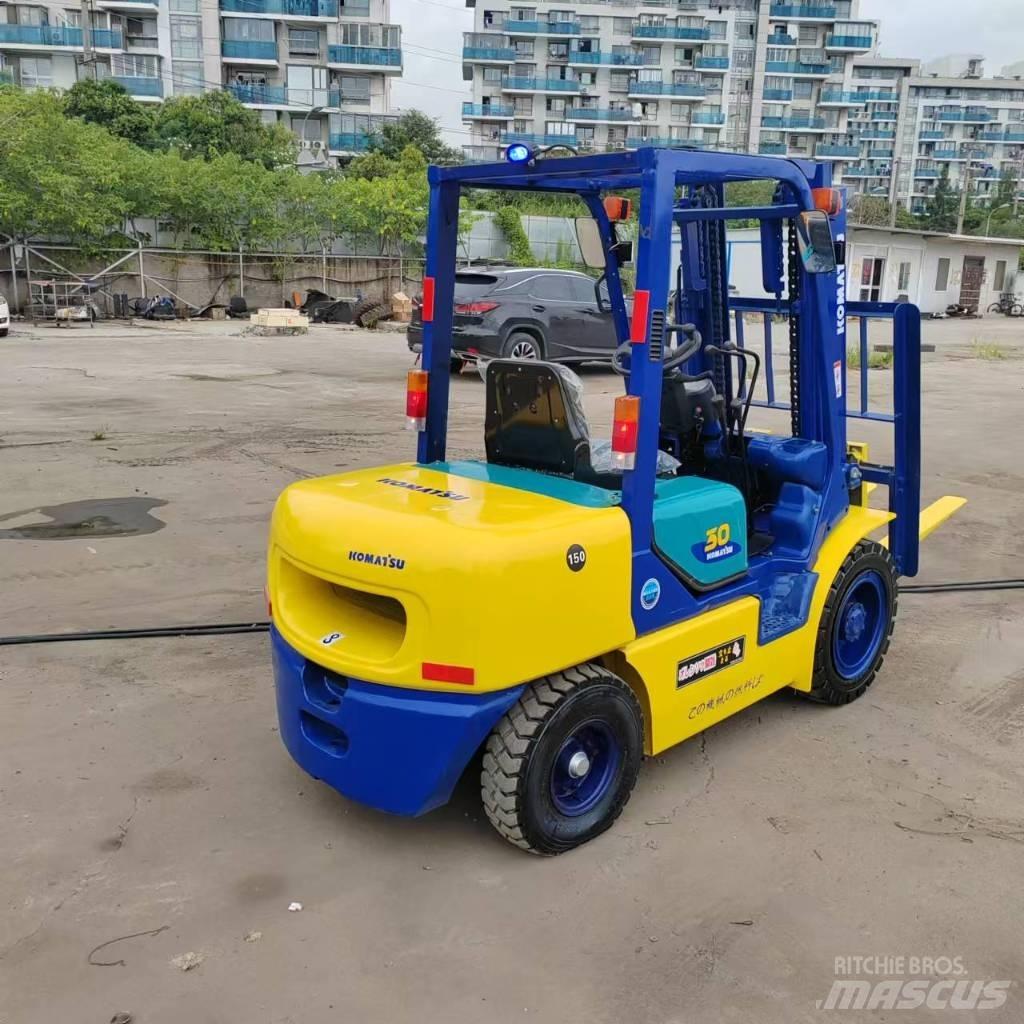 Komatsu FD 30 T-17 Dizel forkliftler
