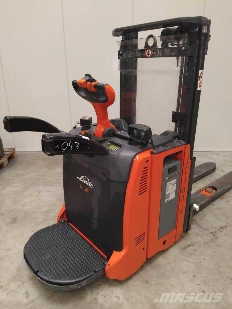 Linde L12AP Akülü depo ekipmanları
