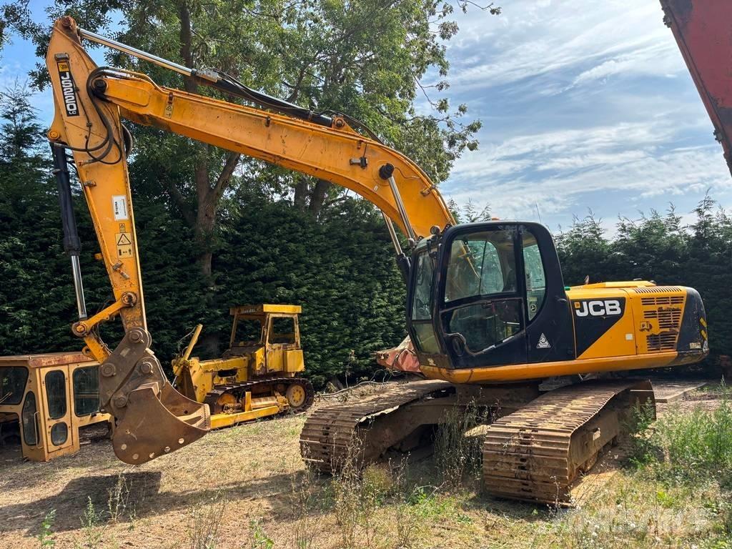 JCB JS 220 LC Paletli ekskavatörler