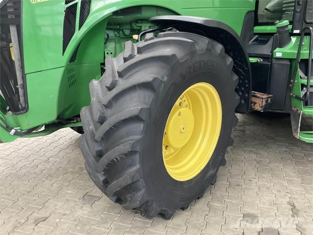 John Deere 8335R Traktörler